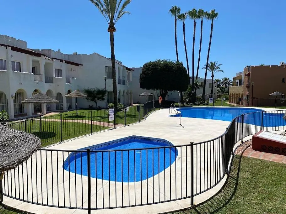 Apartamentos Rio Marinas 15 Playazo Beach 네르하 아파트